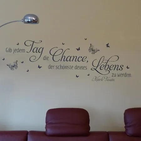 Moderne Mit Parkplatz Und Rheinblick *